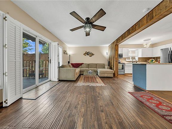 5th image of 17 Buckthorn Cres