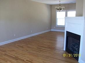 4th image of 110 Folly Bend Dr