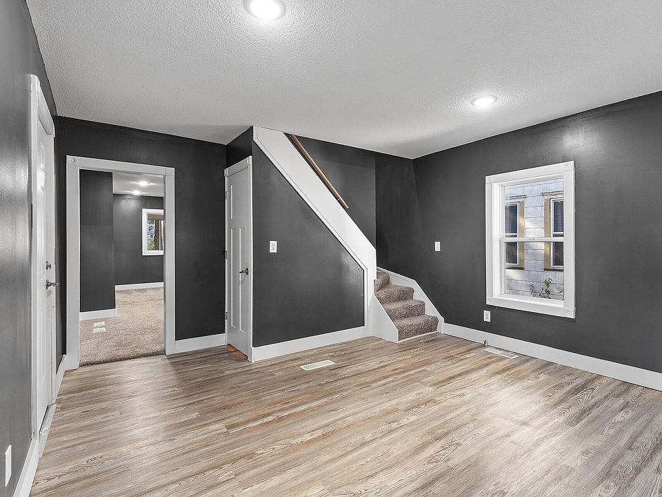 1st image of 611 Charles Ave