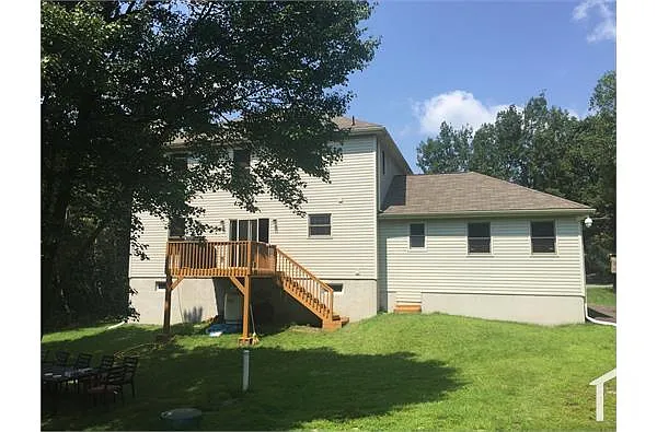 Building Photo - 172 Ash Dr