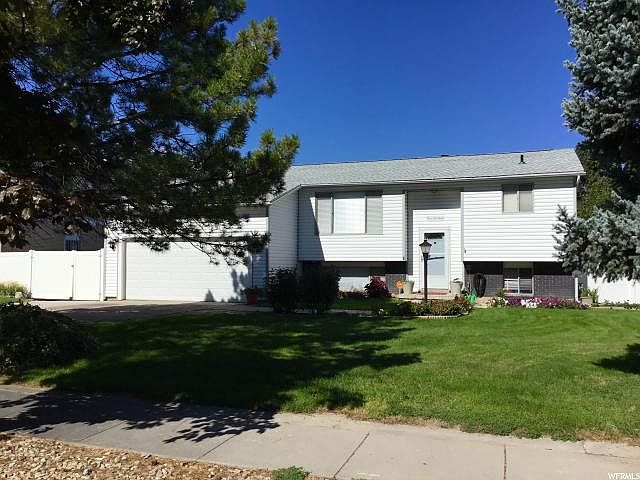 1st image of 3412 S Stanton Dr