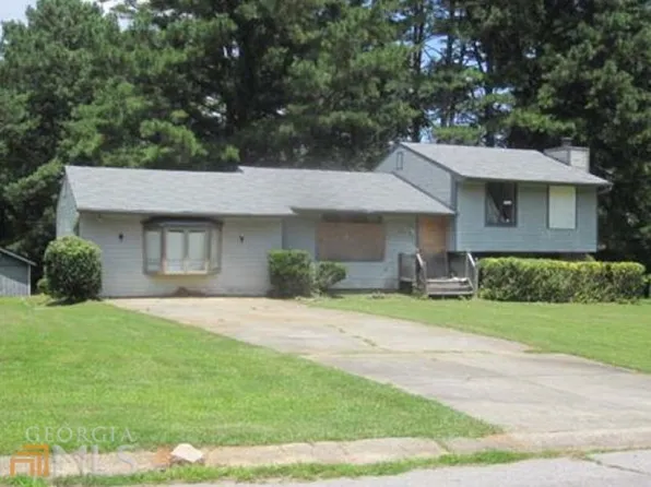 5728 Bramblevine Dr, Lithonia, GA 30038