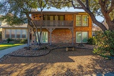 1st image of 2627 Lakehill Ln