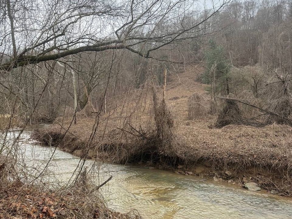 2nd image of 1 Highway 846