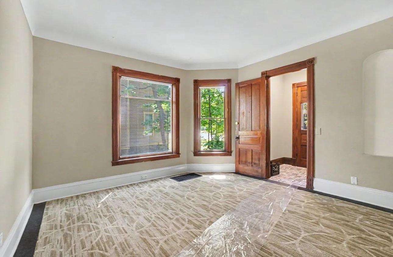 1 bed, 700 sqft, $1,400 — Photo 2