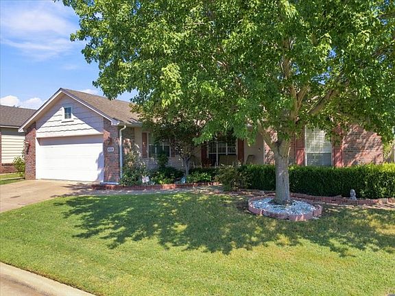 2nd image of 8919 E 62nd Pl