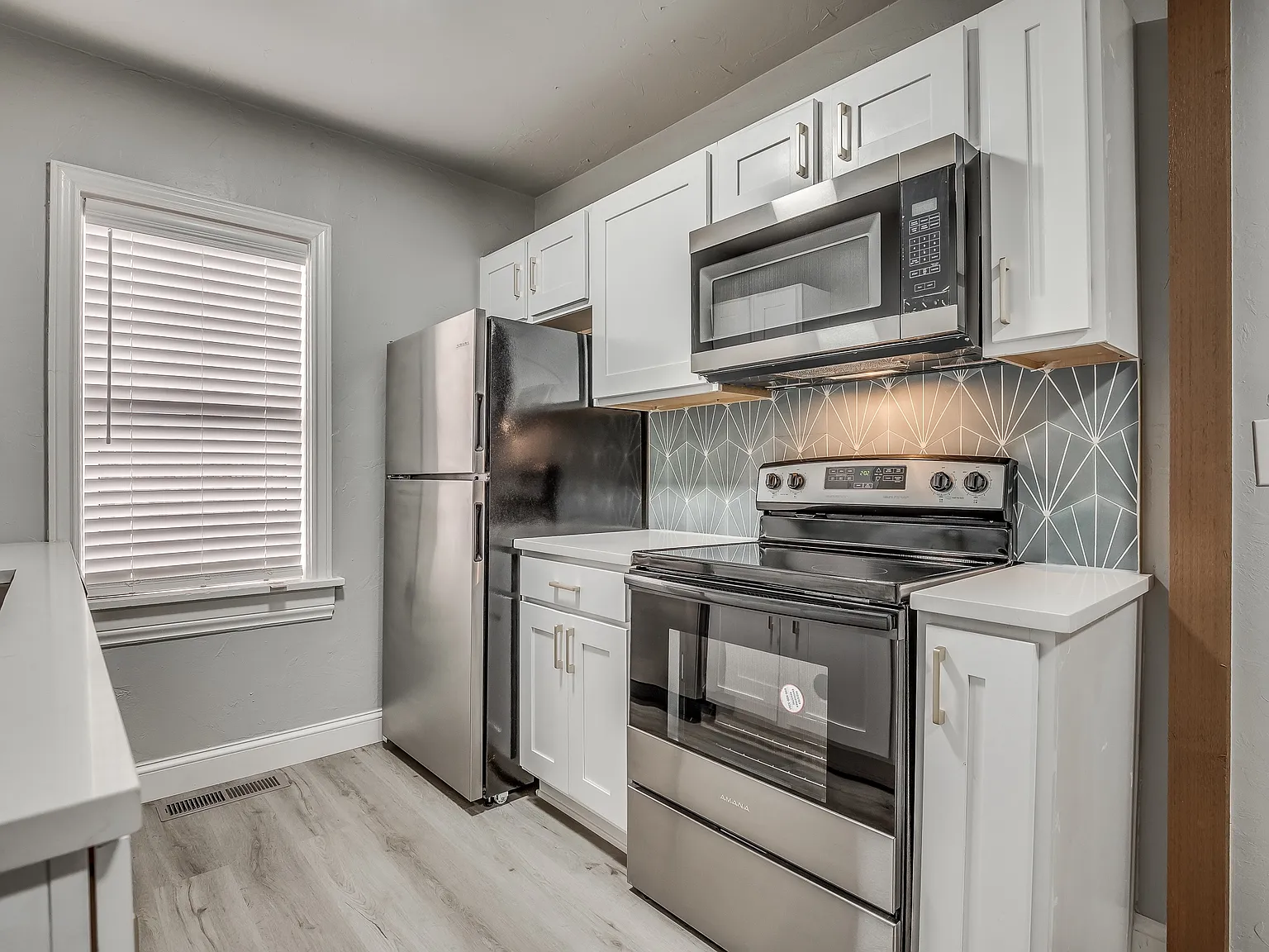 1 bed, 750 sqft, $1,199 — Photo 3