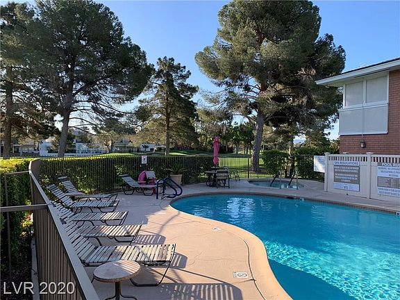 4th image of 2845 Loveland Dr Unit 3616