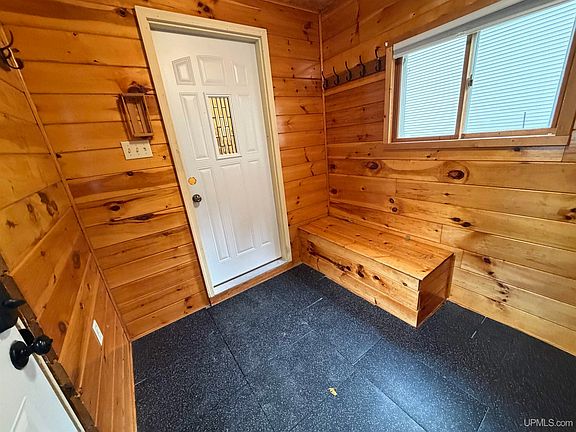 2nd image of 348 Marquette St