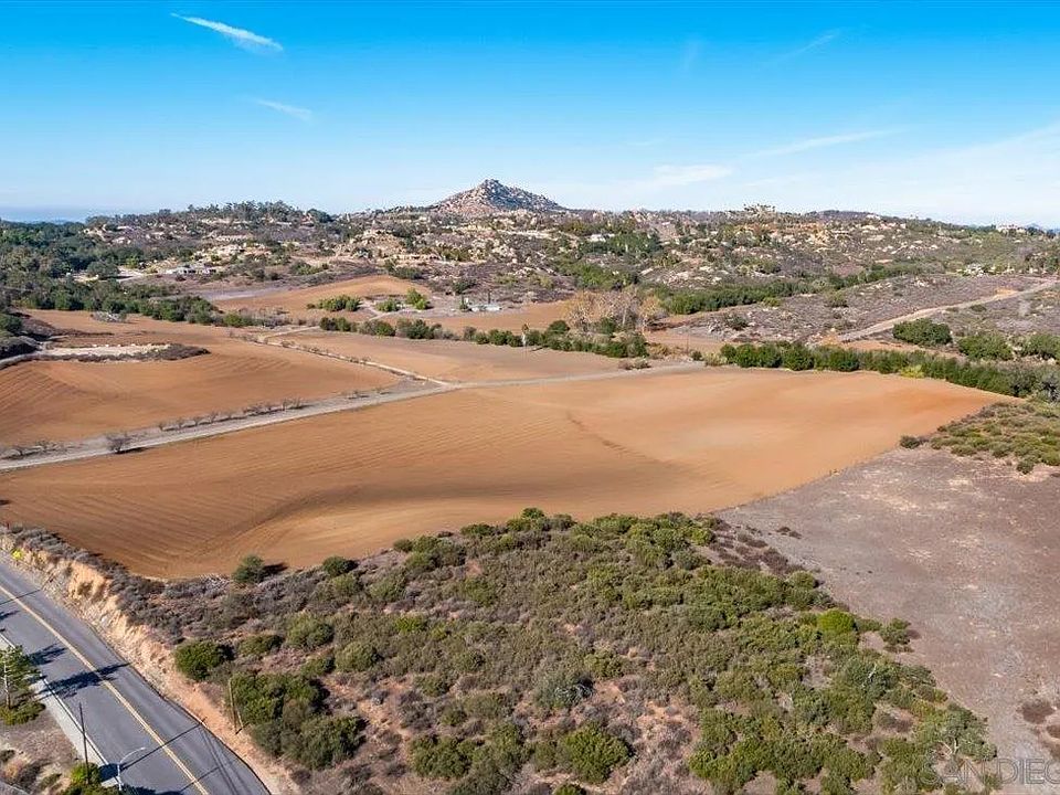 1st image of Sky Valley Dr #2771013900-2770501800-2770502900
