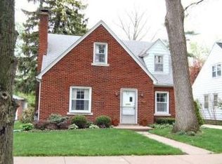 915 Hutchins Ave, Ann Arbor, MI