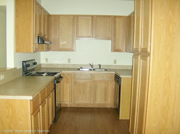 2nd image of 228 S Line St APT 105