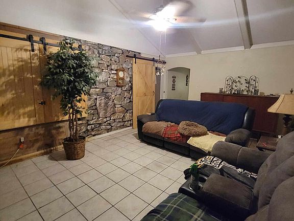 5th image of 8609 Pine Cone Dr
