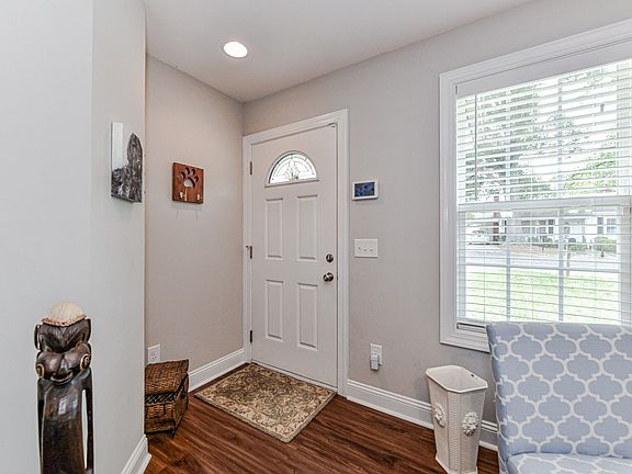 5th image of 697 Deaton St