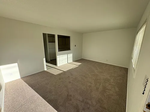 2115 C St #2 Photo 1