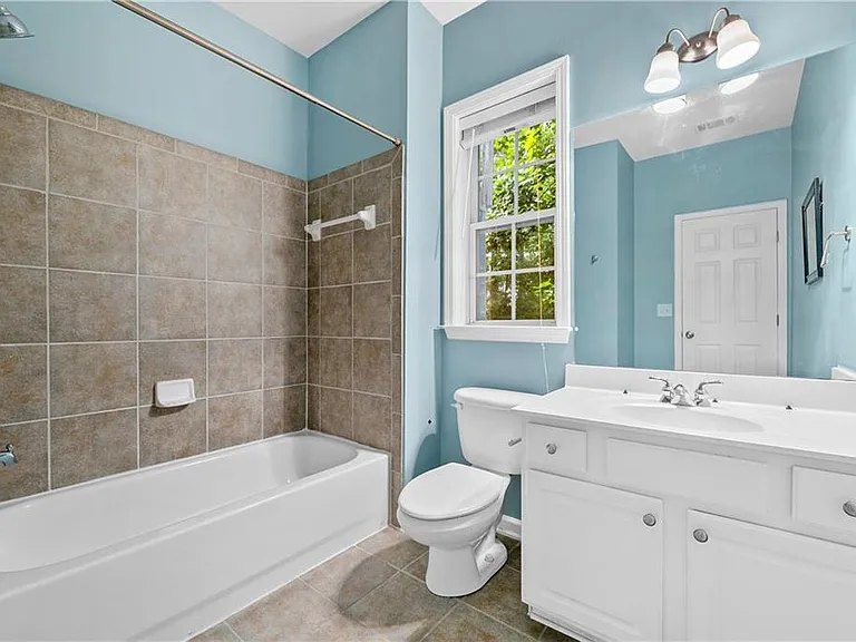 2844 Loftview Sq — Photo 38