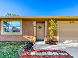 253 SW Starflower Avenue, Port Saint Lucie, FL 34953