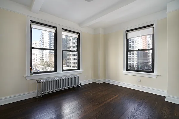 Rented by Compass | media 23