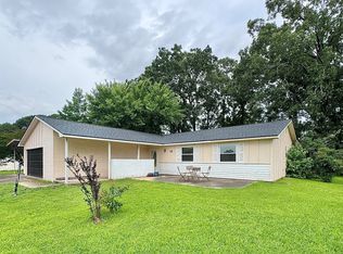 203 Warwick Ln, Idabel, OK 74745