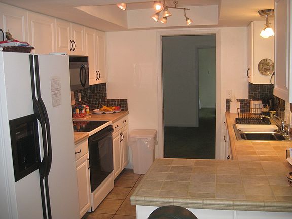 5th image of 5318 Chippendale Cir W