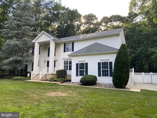 37 Jones Ln, Sicklerville, NJ 08081