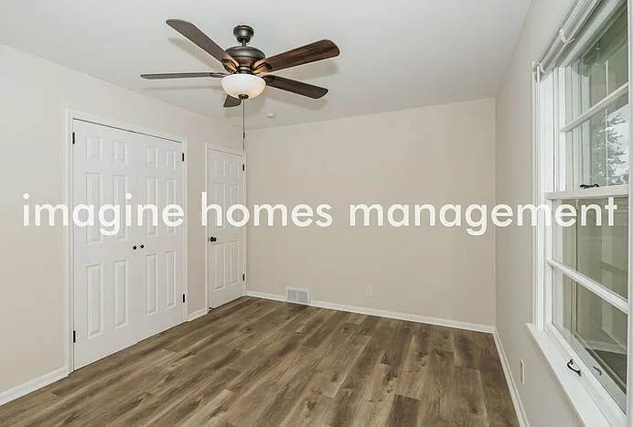 10601 Ewing Ave S — Photo 6