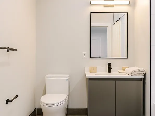 499 Communipaw Avenue image 7 of 10