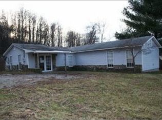 132 Hinch Rd, Crab Orchard, TN 37723