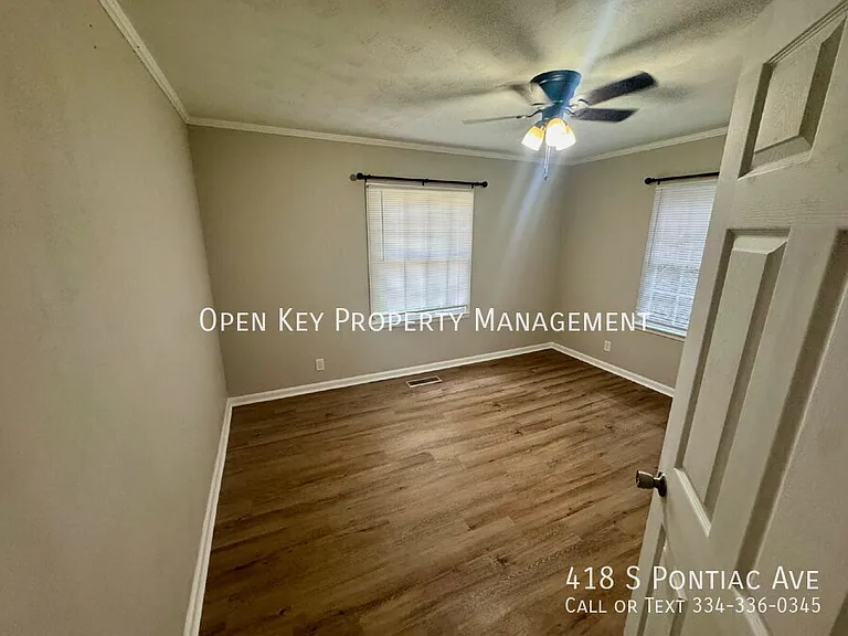 418 S Pontiac Ave — Photo 17