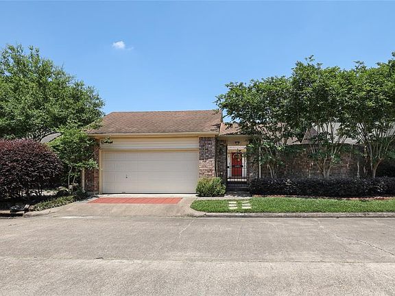 2nd image of 16811 Burwood Way
