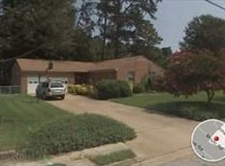 930 Moyer Rd, Newport News, VA 23608