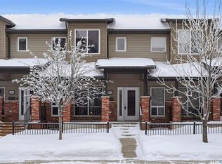 110 Willowgrove Cres #402, Saskatoon, SK S7W0E3