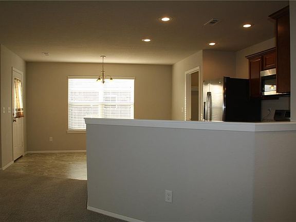 2nd image of 4301 SW Laurel Hill Ave