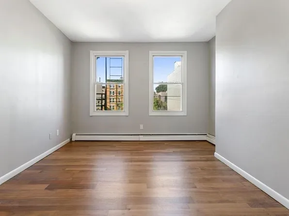 475 Palisade Avenue image 9 of 16