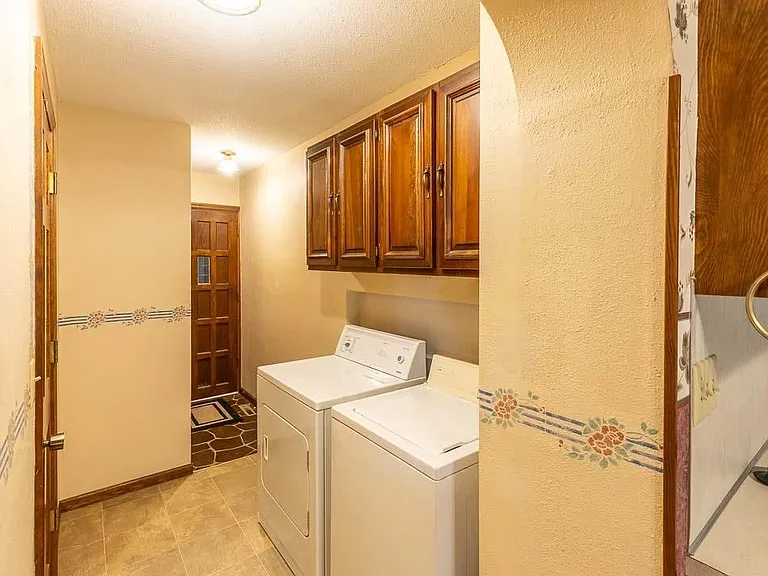 301 Spruce St #1 — Photo 5