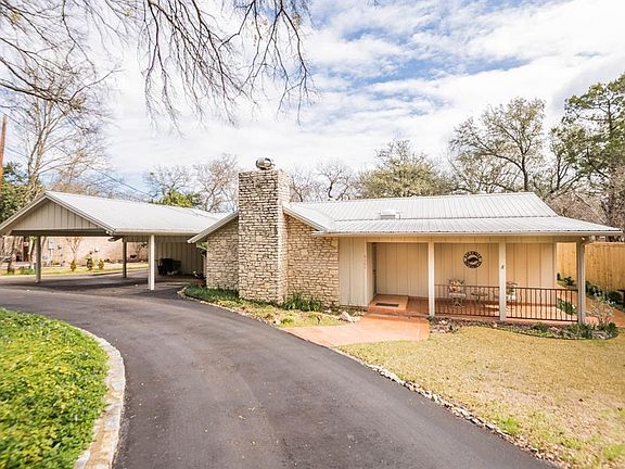 4th image of 6304 Circo Dr
