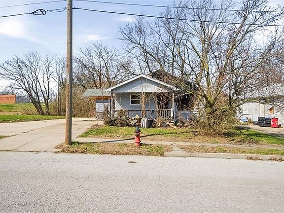5th image of 3120 Highland Ave