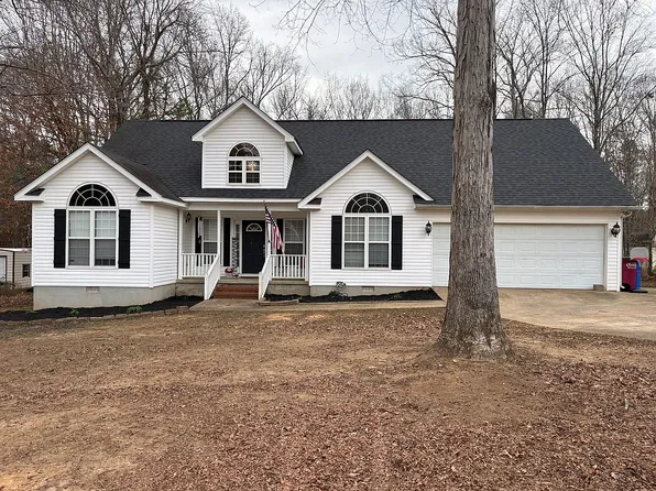 169 Royal Ln, Gray, GA 31032