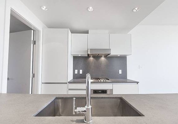 4th image of 8588 Cornish St #1