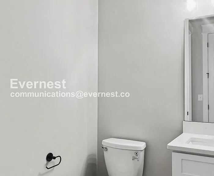 121 Lucile St — Photo 21