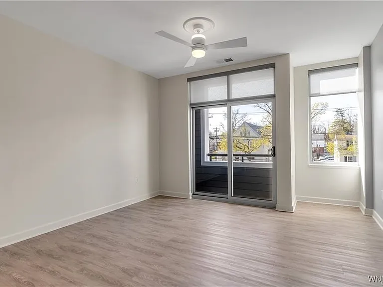 5712 Main St #220 — Photo 8