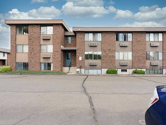 3rd image of 65 East St #5