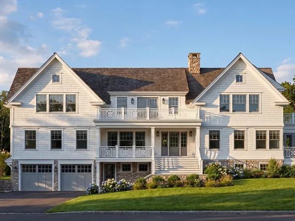 12 Howard Rd, Hingham, MA 02043