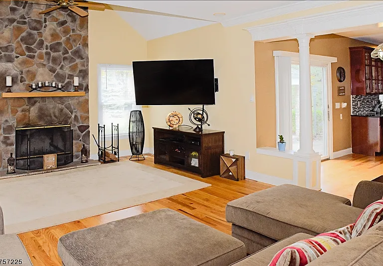 4 Cedar Gate Rd — Photo 9