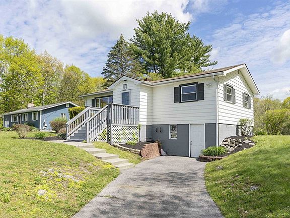 3rd image of 54 Holt Rd