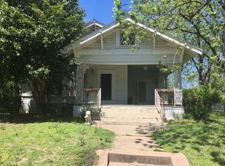 918 Cecelia St, Taylor, TX 76574