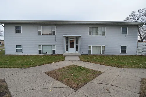 Goelzer-1114 Park Dr. Photo 1