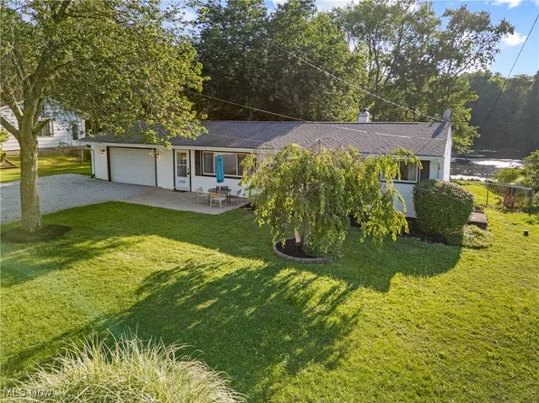 3725 Diane Ave SW, Canton, OH 44706