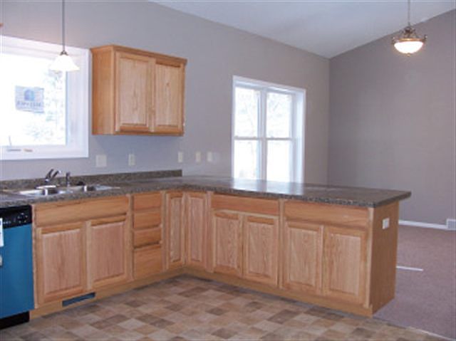 2nd image of 1011 Edgewater Rd #C