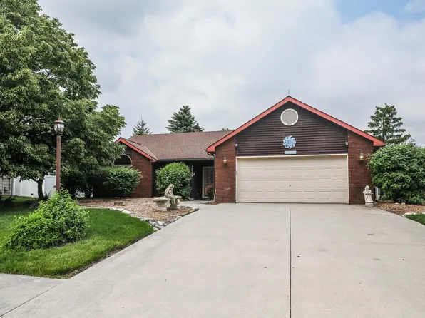 1046 Cross Pointe Dr, Decatur, IN 46733